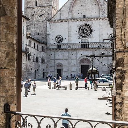 Apartment Assisi Cattedrale Стая снимка