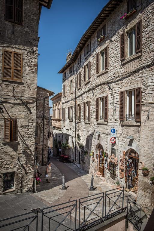 Apartment Assisi Cattedrale Екстериор снимка